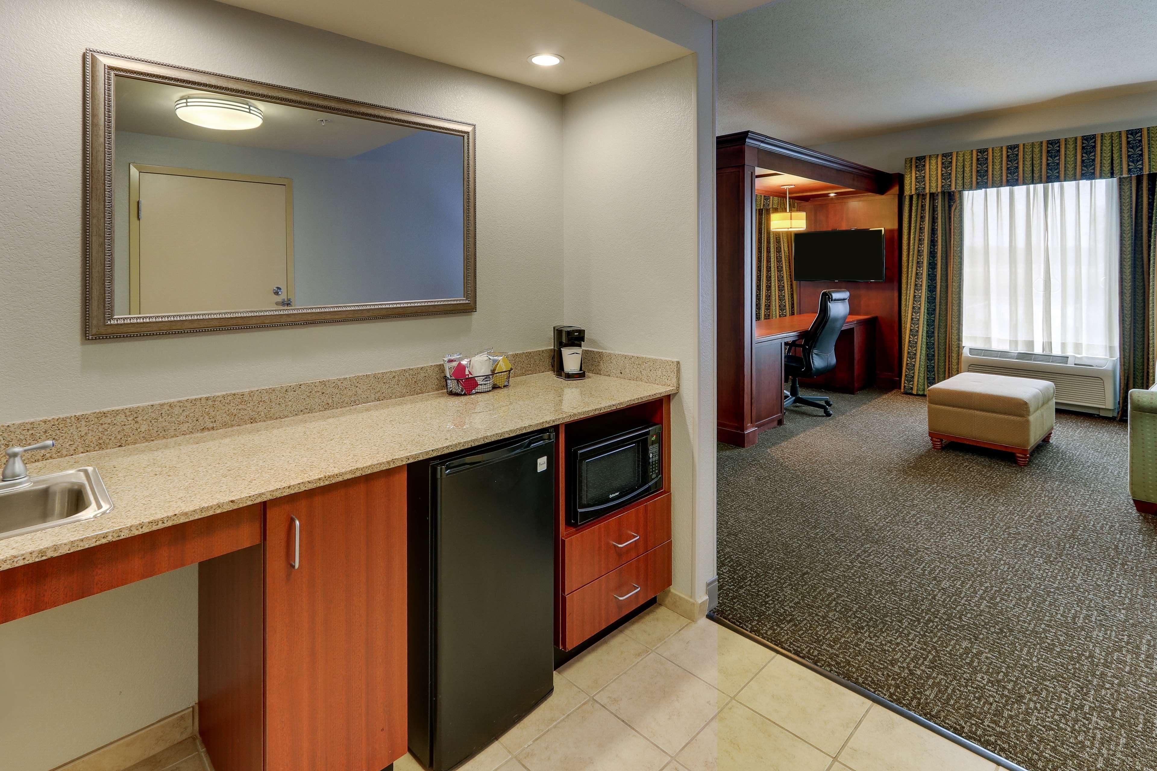 Hampton Inn & Suites Indianapolis-Airport Dış mekan fotoğraf