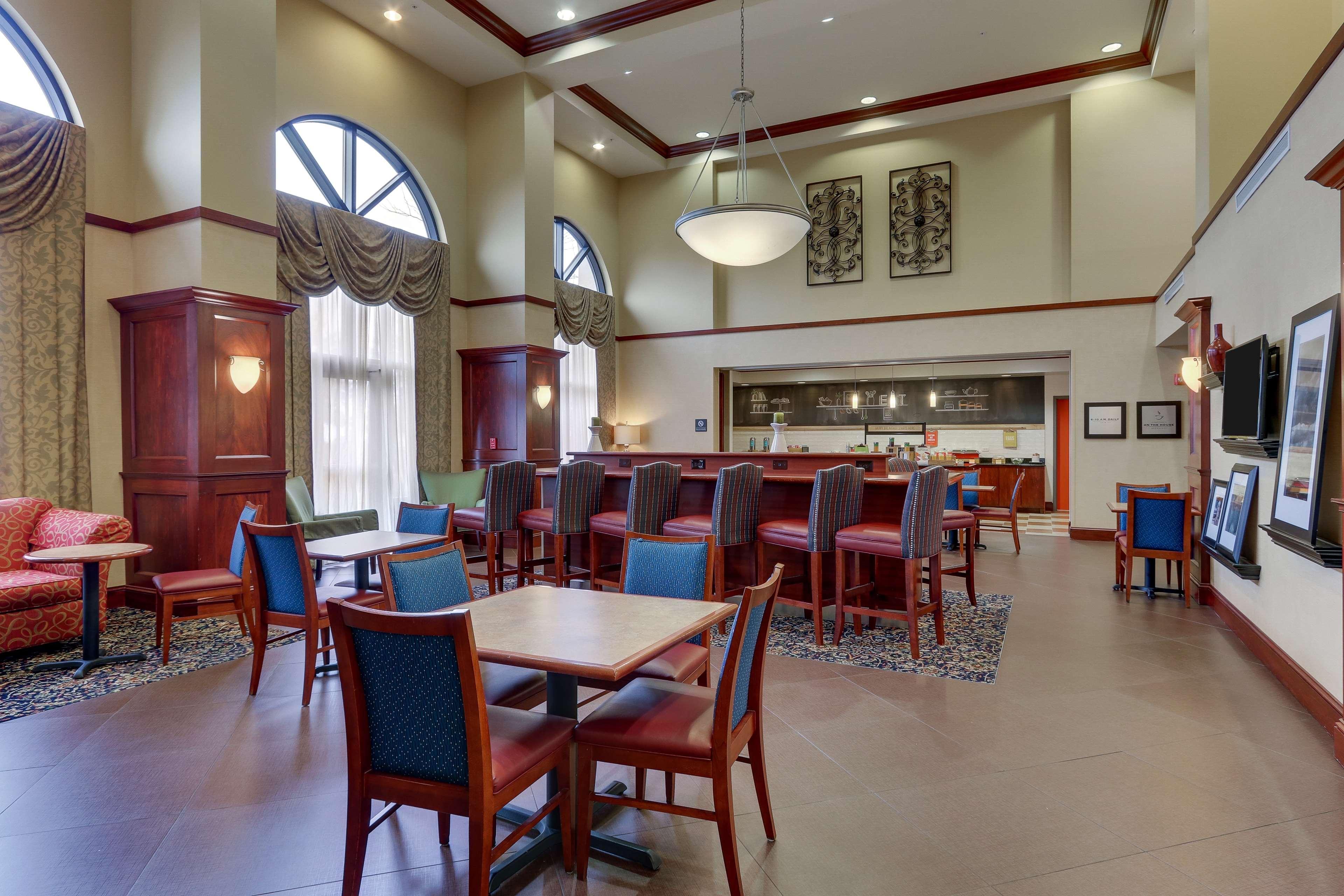 Hampton Inn & Suites Indianapolis-Airport Dış mekan fotoğraf
