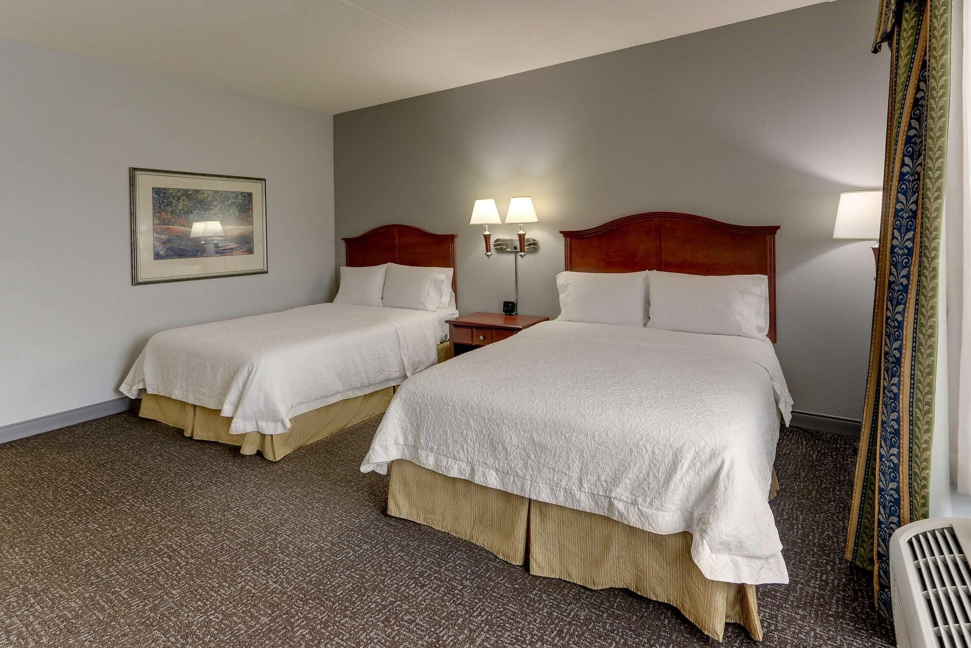 Hampton Inn & Suites Indianapolis-Airport Dış mekan fotoğraf